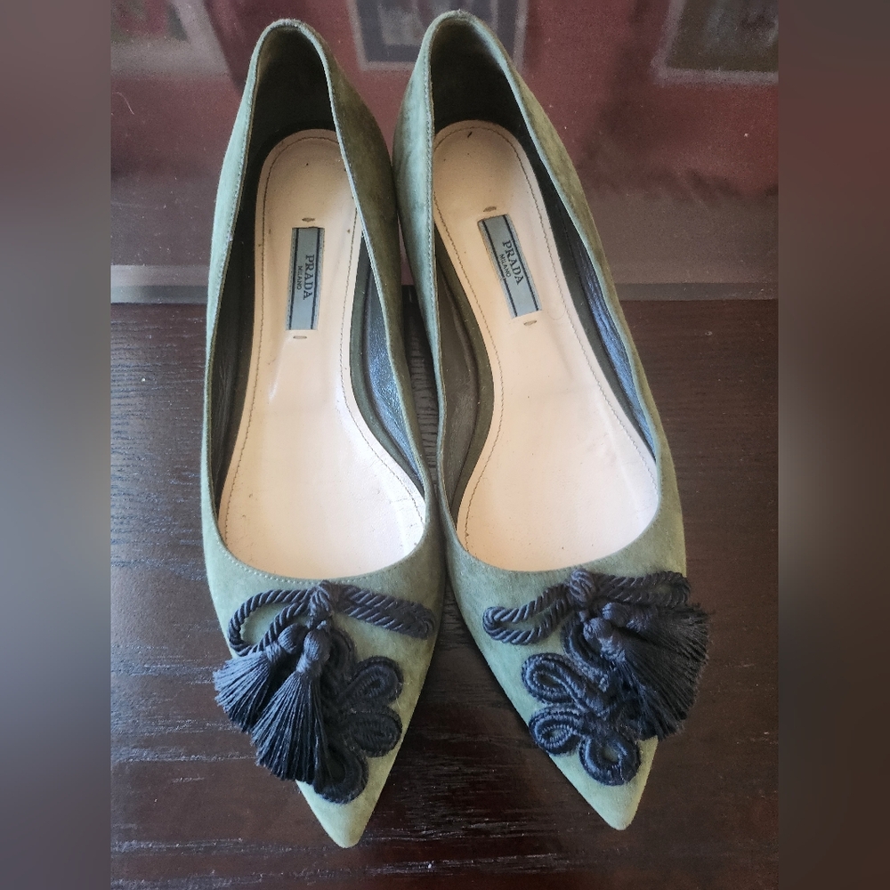 Prada Green Suede Tassel Flats – Size 39 (Retail $699)
